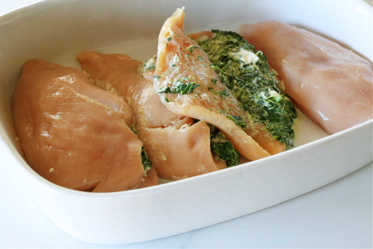 spinach and goat cheese stuffing in chicken breasts for baking