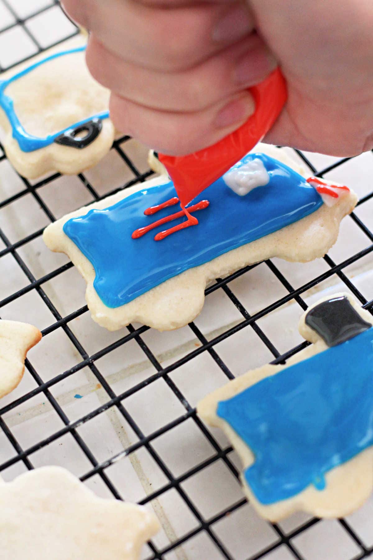Healthy Holiday Cut-Out Sugar Cookies With Easy Icing