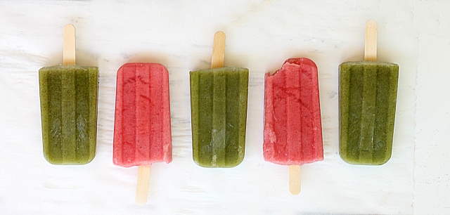 Kiwi Spinach and Strawberry Banana Popsicle Recipes | Delightful Mom Food