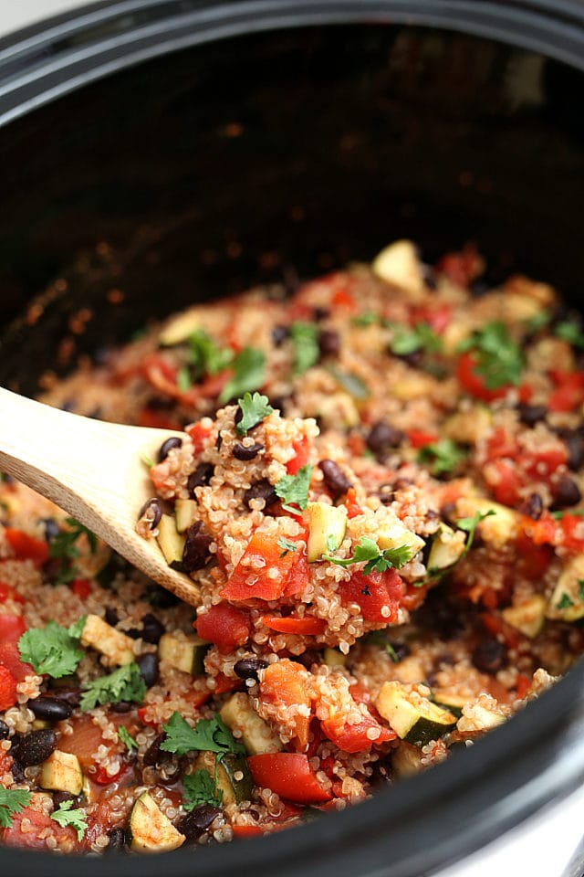Slow Cooker Tex Mex Quinoa Recipe | Delightful Mom Food