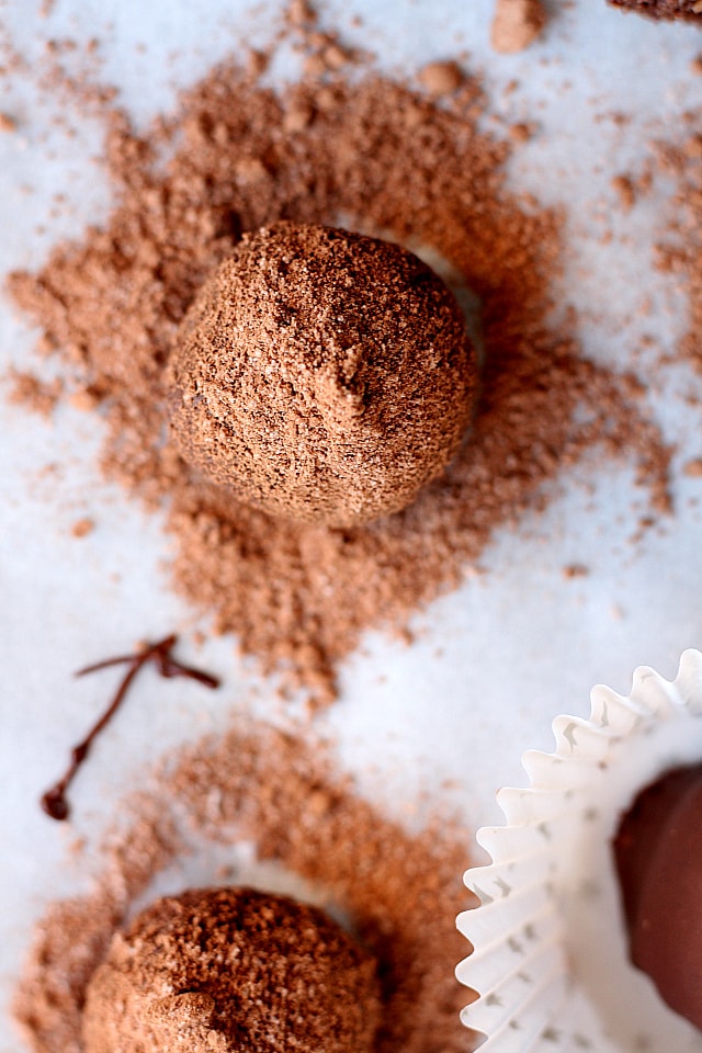 Peppermint Chocolate truffles made with dates, cashews, protein powder and coconut flour