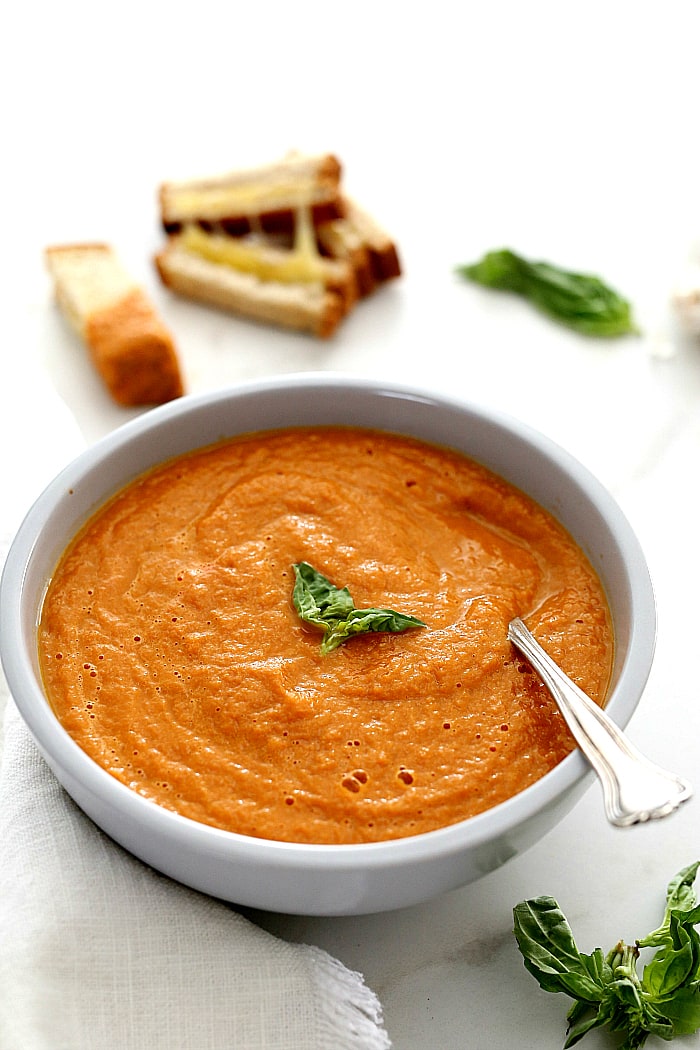 Best tomato basil soup recipe to make the crowd go wild!
