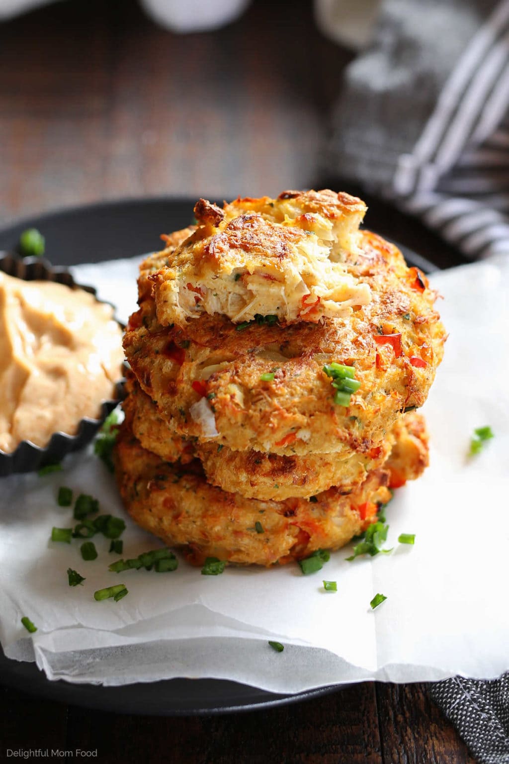 Baked Gluten-Free Crab Cakes With Spicy Aioli - Delightful Mom Food