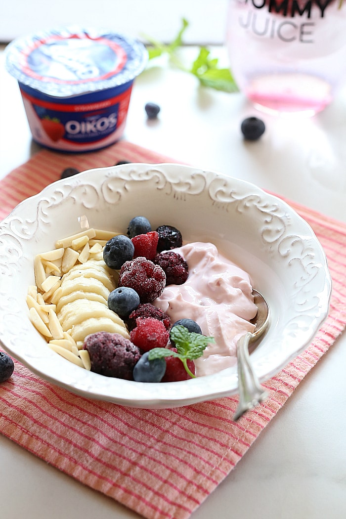 berry yogurt bowl with berries