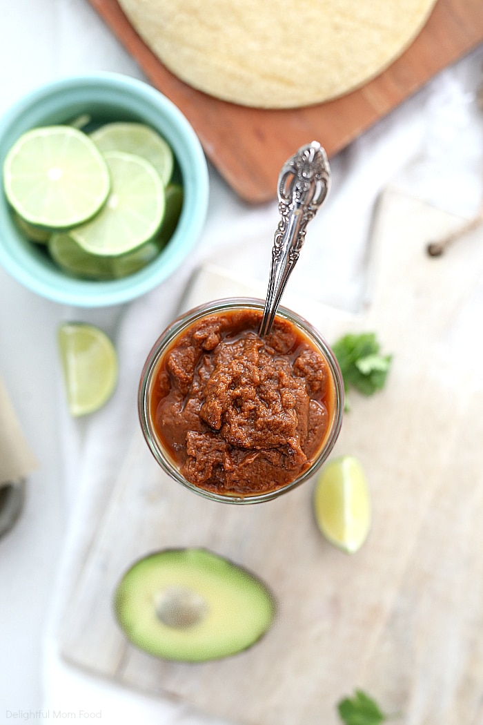 The easiest enchilada sauce recipe! This simple 5-minute gluten free enchilada sauce recipe is effortless yet complete with explosive Mexican flavors! #healthy #glutenfree #quick #easy #best #enchilada #sauce #Mexican | recipe delightfulmomfood.com