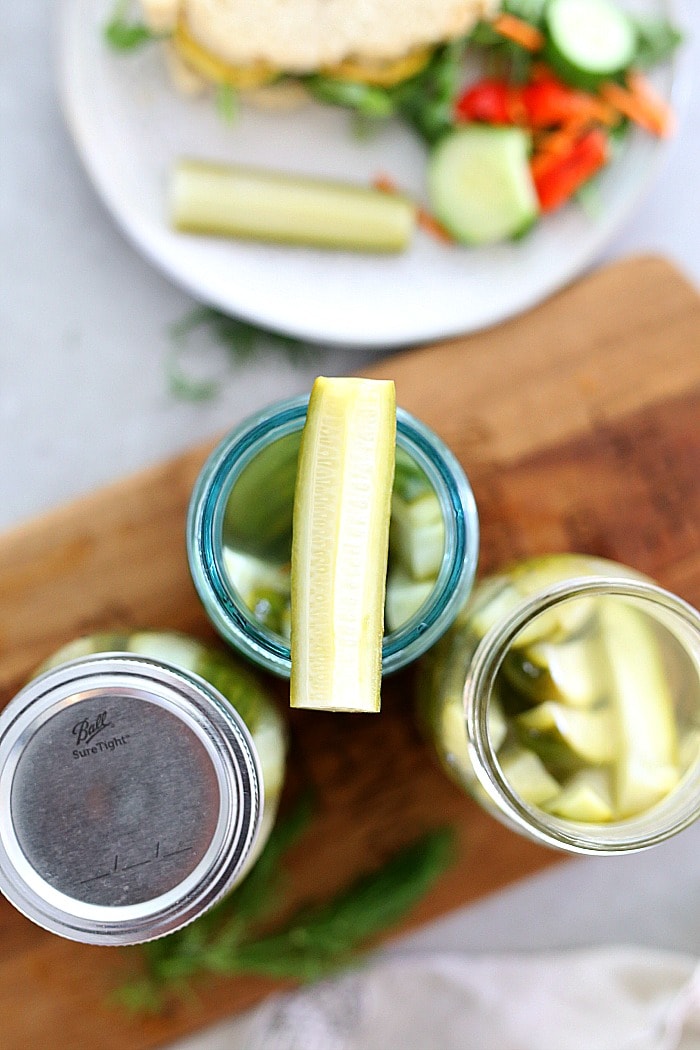 Crispy crunchy and super simple kosher dill pickles recipe! Step-by-step ways how to make dill pickles, because these pickles are so much crunchier and flavorful than store-bought that you will want to make them on repeat! #kosher #dill #pickles #howtomake #dillpickles #pickling #recipe #canning #canpreserving #sponsored #BallProudlyHomemade | Recipe at Delightful Mom Food