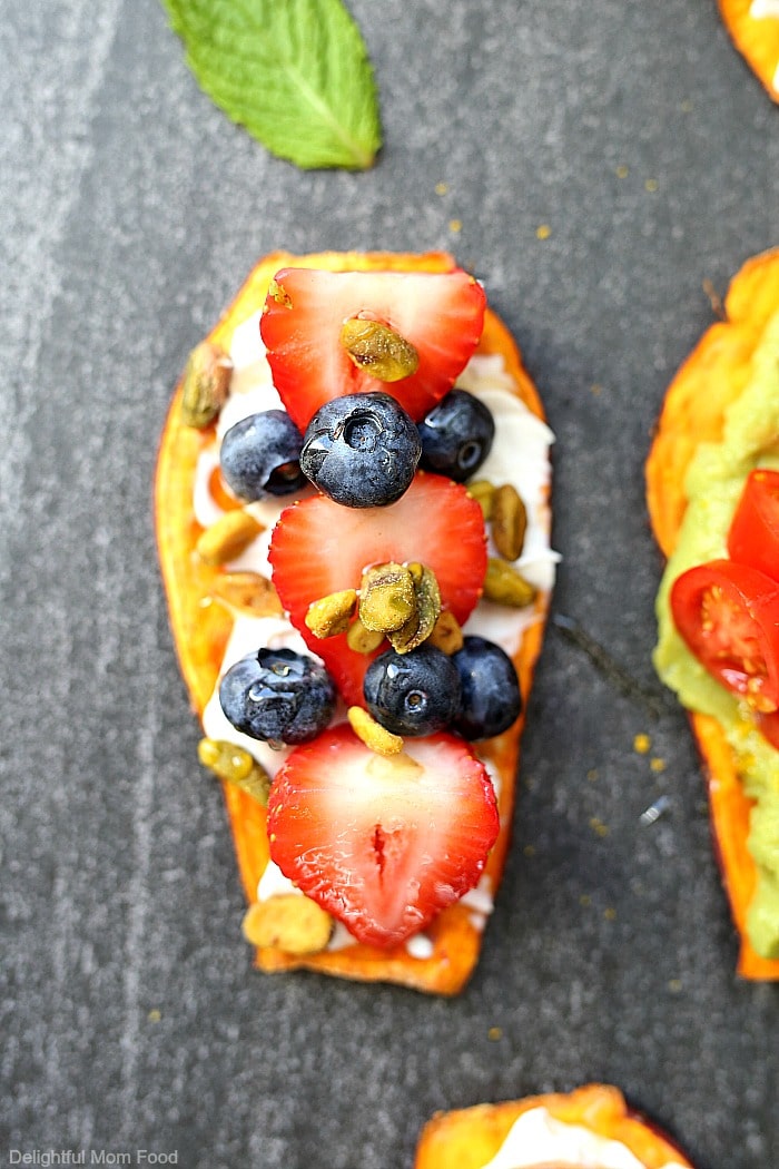 Win over family and friends with these six delicious sweet potato toast recipes! Sweet potato toasts are simple to make, great for paleo, vegan and gluten-free diets and they are packed with healthy nutrients! #sweetpotato #recipe #toast #sweetpotatotoast #vegan #glutenfree #healthy #easy #quick #sweetpotatoavocadotoast | Recipes at Delightful Mom Food