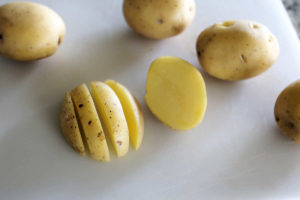 how to slice potatoes into wedges