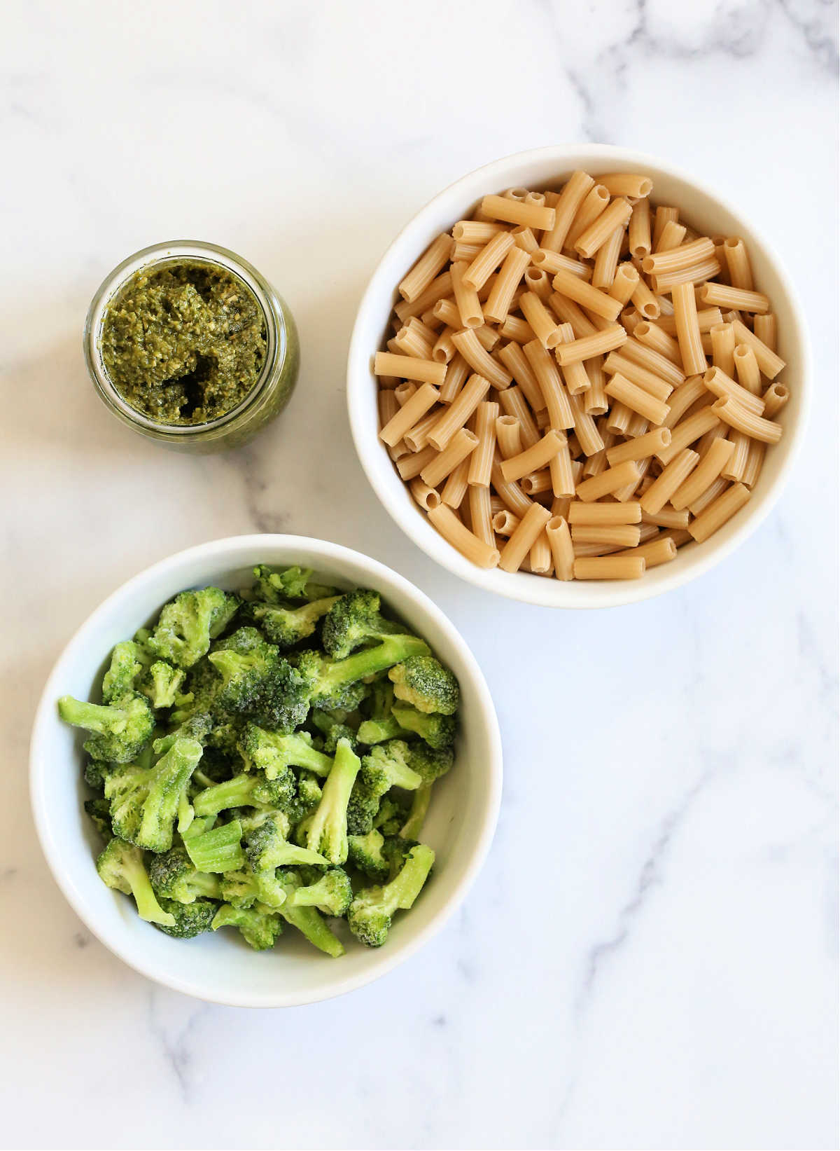 gluten free pasta noodles, broccoli, and cilantro pesto