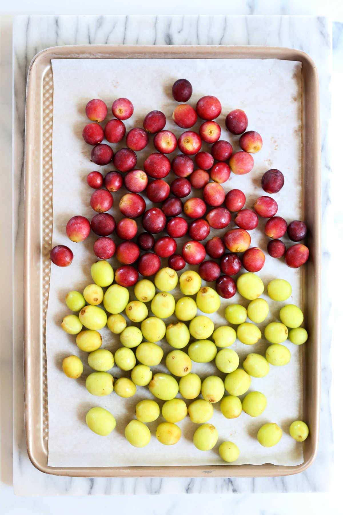 how to make frozen grapes on a baking sheet