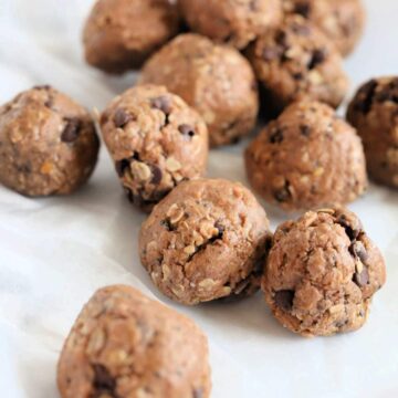 oat balls with almond butter and chocolate chips for energy