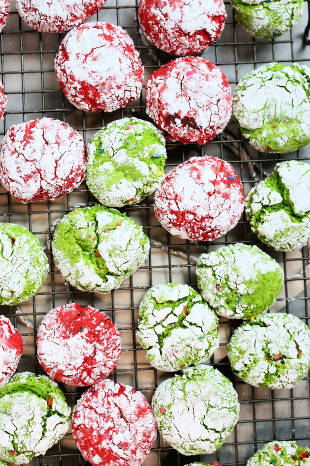 Easy Christmas Crinkle Cookies - Delightful Mom Food