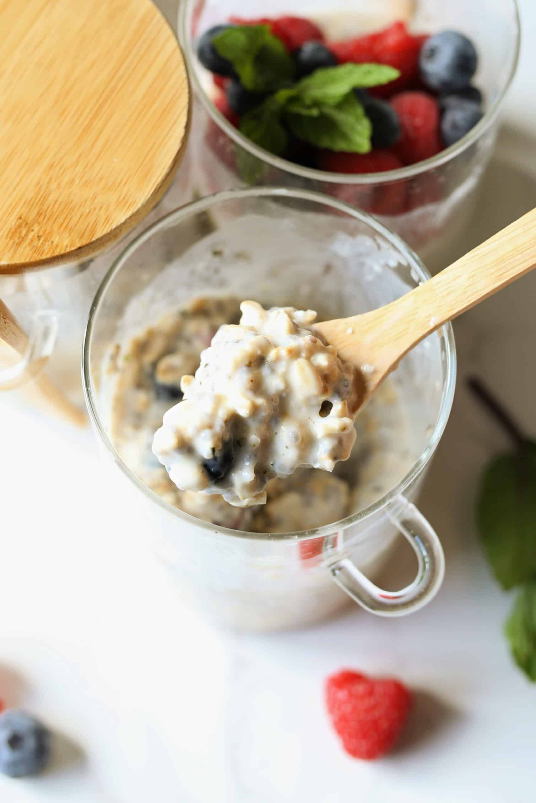 Spoonful of overnight oats.
